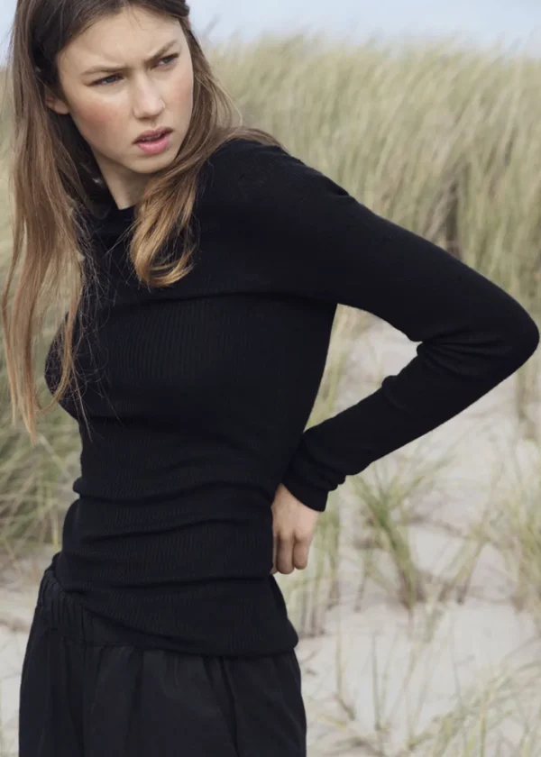 Shop AIAYU - Madigan Cashmere - Black