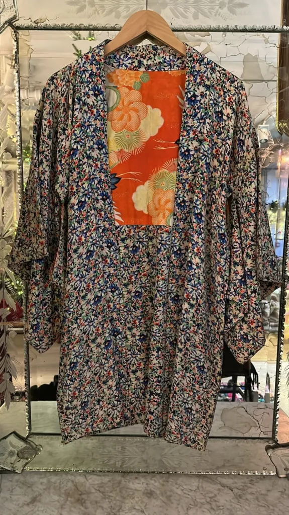 Sale Kyoto Vintage Warehouse - Silk Haori - Flowers