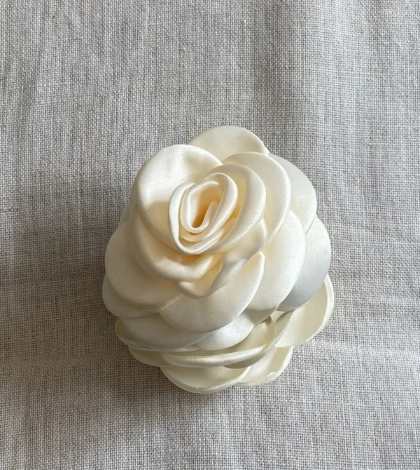 Shop Pico Copenhagen - Small Satin Rose Claw - Ivory