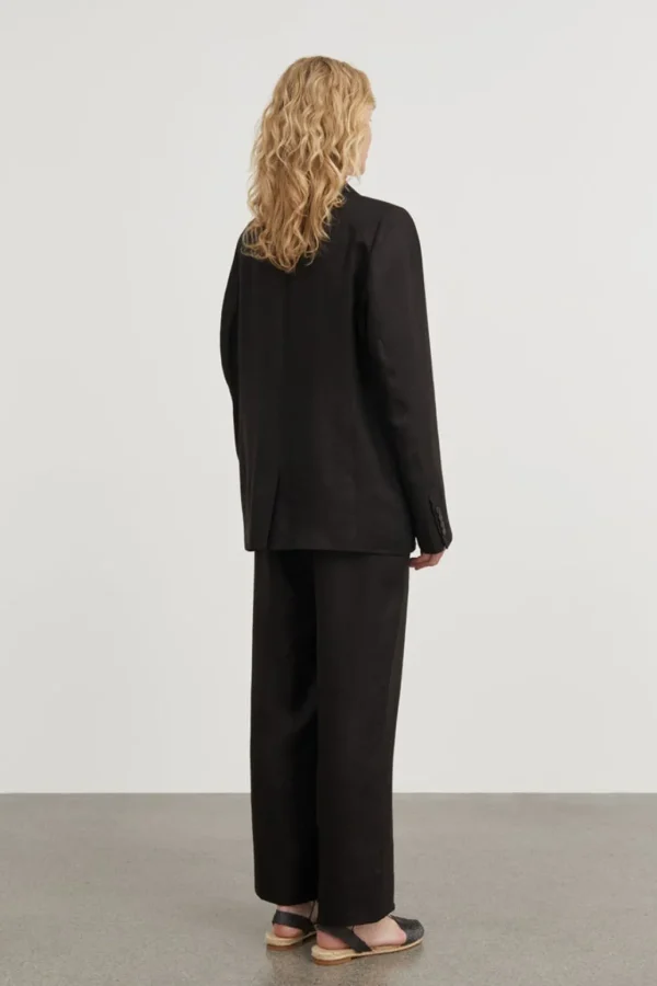 Shop SKALL - Yoko Linnen Blazer - Black